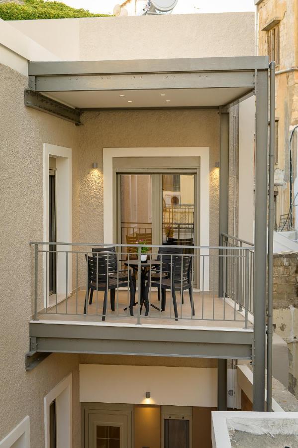 Uni Island - City Center Suites Ираклион Экстерьер фото