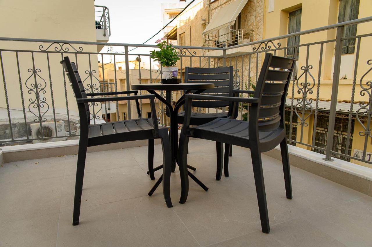 Uni Island - City Center Suites Ираклион Экстерьер фото