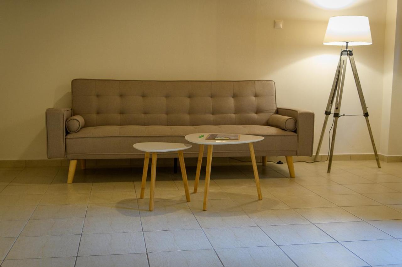 Uni Island - City Center Suites Ираклион Экстерьер фото
