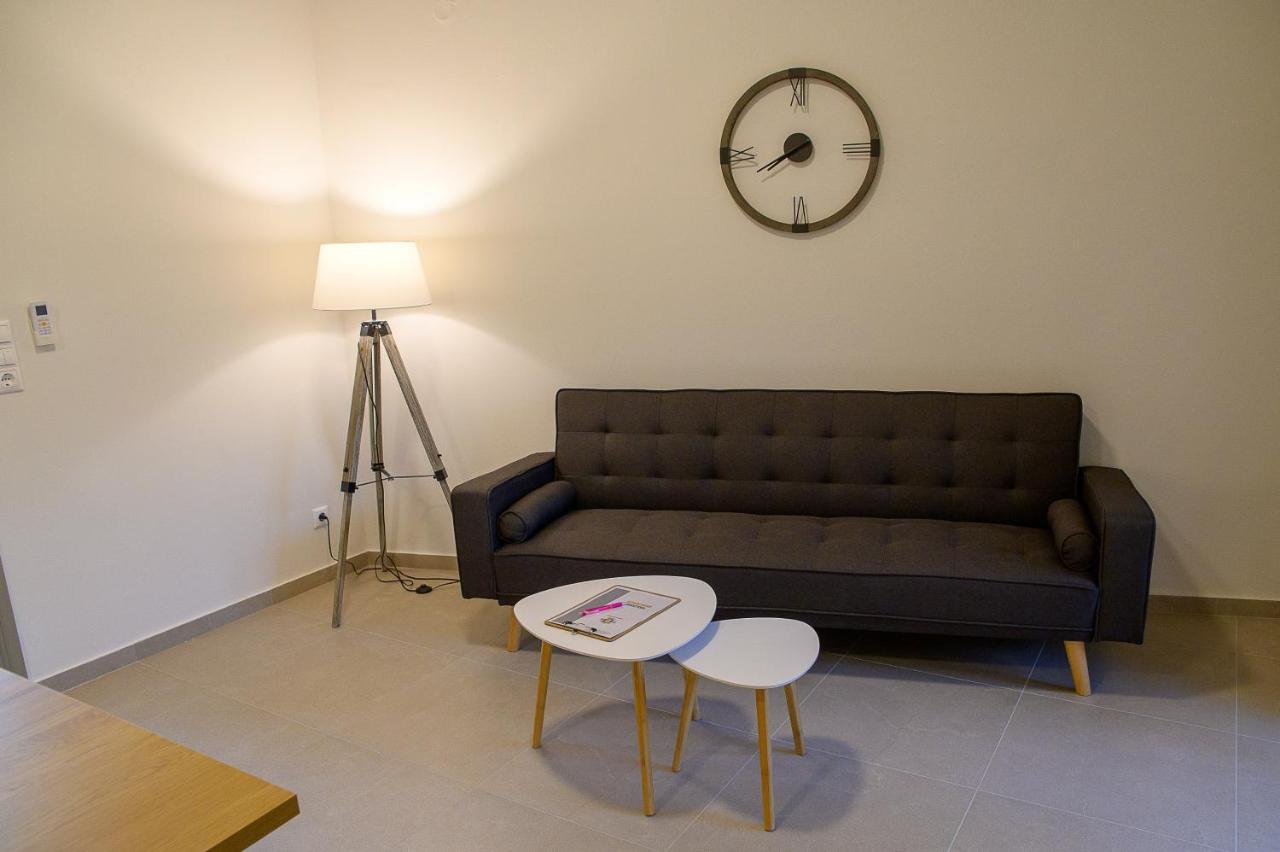Uni Island - City Center Suites Ираклион Экстерьер фото