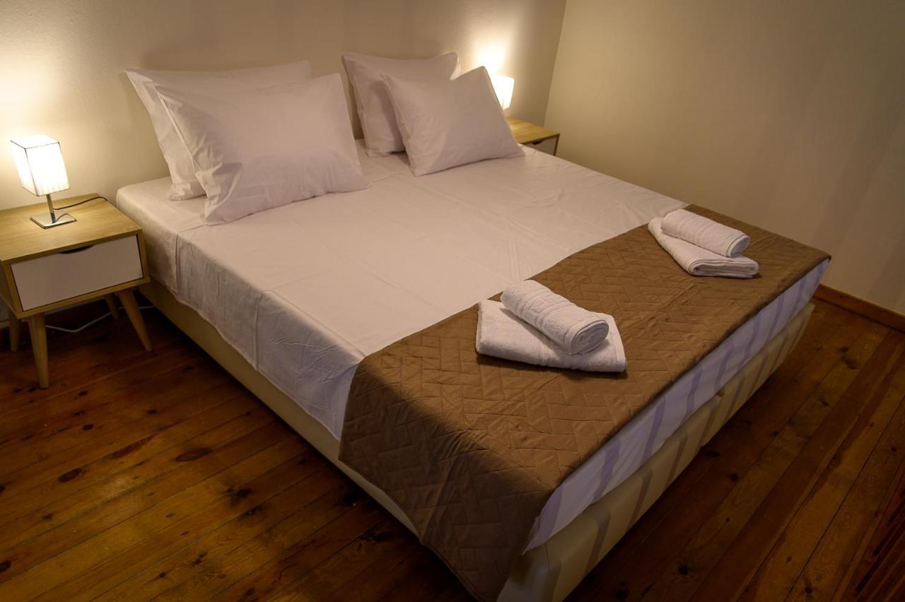 Uni Island - City Center Suites Ираклион Экстерьер фото