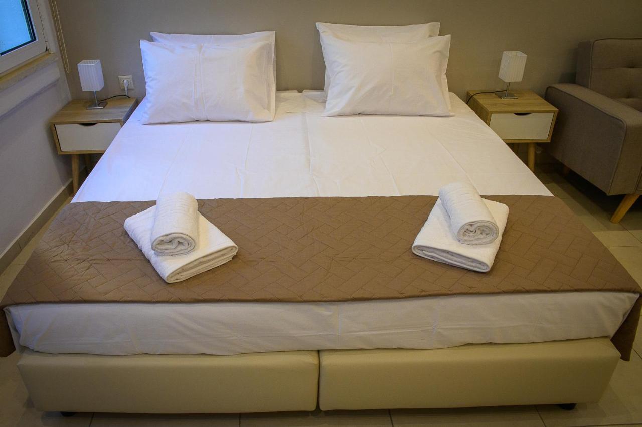 Uni Island - City Center Suites Ираклион Экстерьер фото